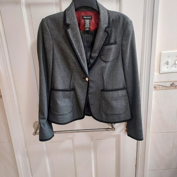 Lord & Taylor Grey Academy Blazer - Picture 2 of 9